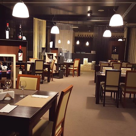 Hotel Galaxy Dumbravita  Dış mekan fotoğraf